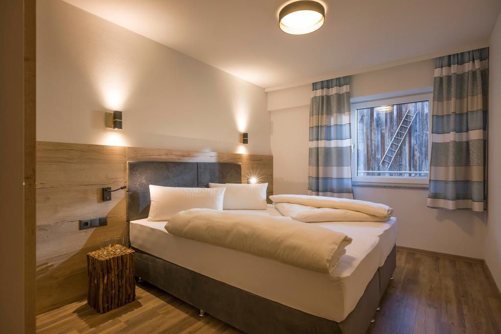 Aparthotel Alptirol カルテンバッハ エクステリア 写真