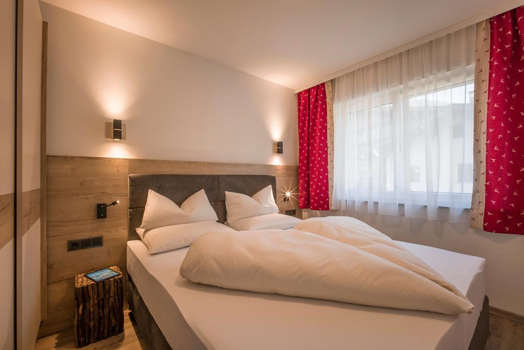 Aparthotel Alptirol カルテンバッハ エクステリア 写真