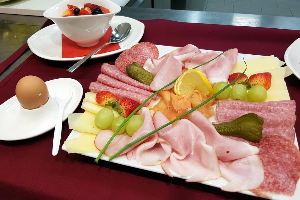 Aparthotel Alptirol カルテンバッハ エクステリア 写真